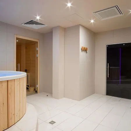 Otel Mercure Saint-lary