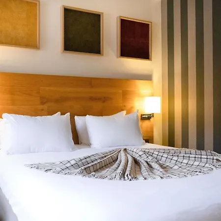 Mercure Saint-lary 酒店 4*