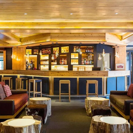 酒店 Mercure Saint-lary 圣拉里苏朗