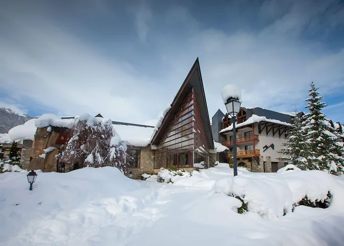 Otel Mercure Saint-lary