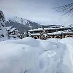 Mercure Saint-lary Hotel