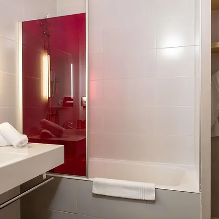 Mercure Saint-lary 4* Сен-Лари-Сулан