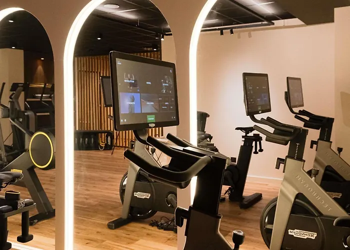 Отель Mercure Saint-lary 4*